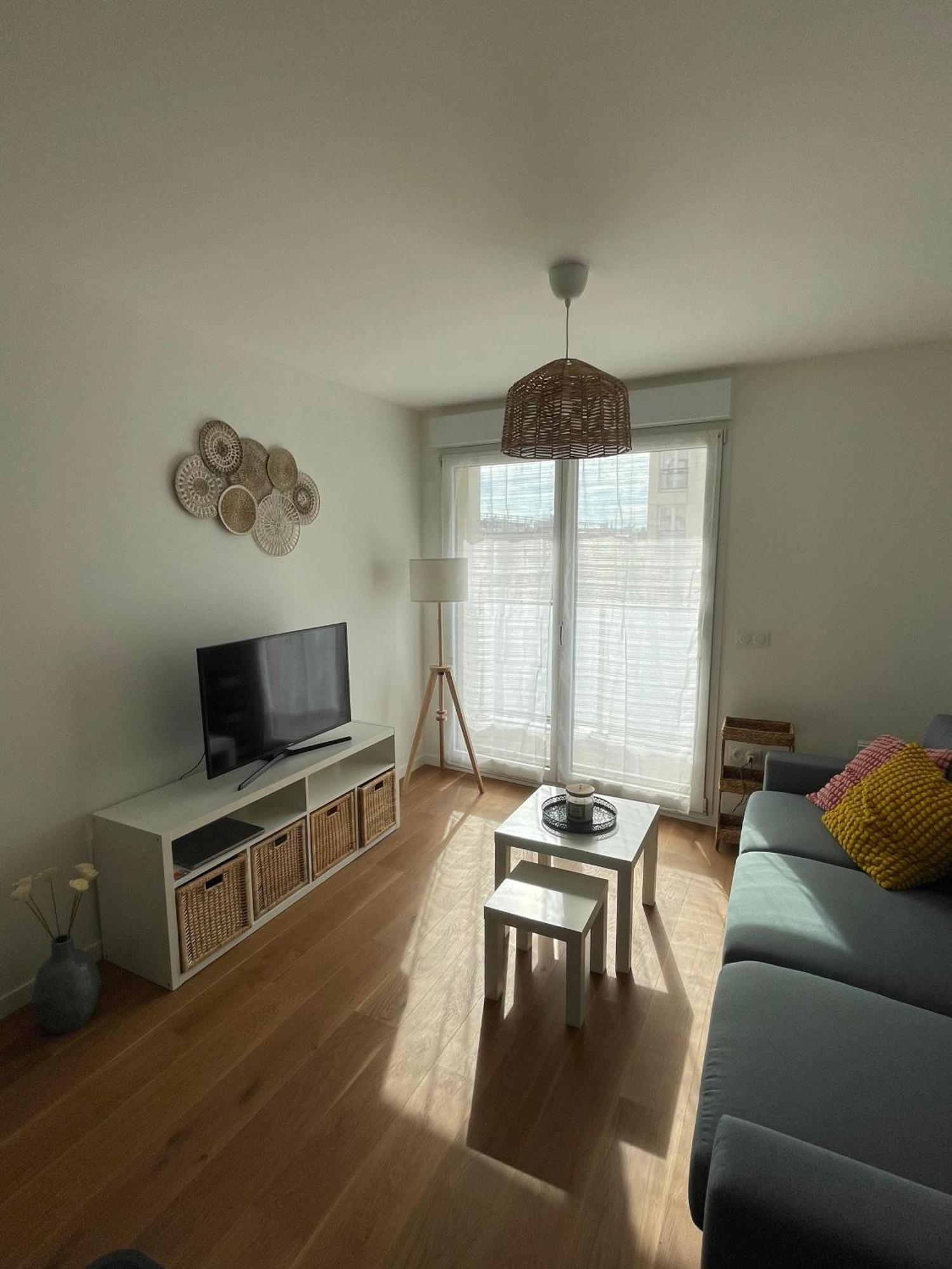 New & Serene II 1 Bedroom Appartement Near La Defense Paris Parking And Fibre Сюрен Экстерьер фото